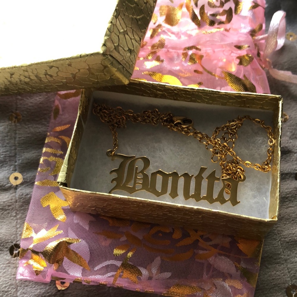 Bonita necklace